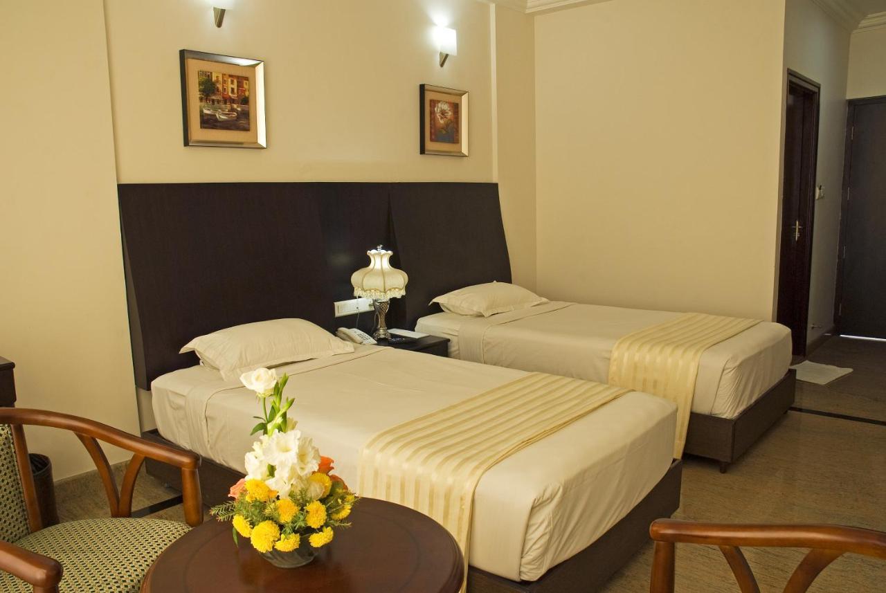 העיר בנגלור Kr Inn Hotel & Convention Centre מראה חיצוני תמונה